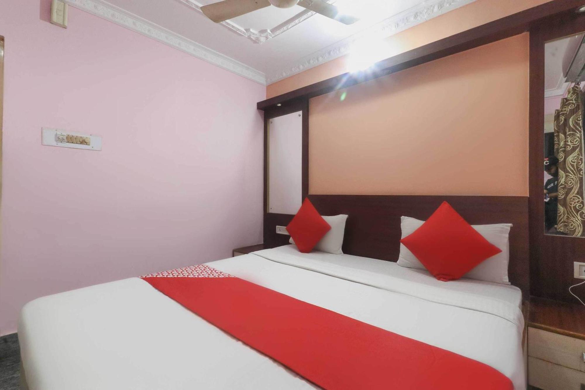 בובנשוואר Hotel O Nirmala Residency מראה חיצוני תמונה